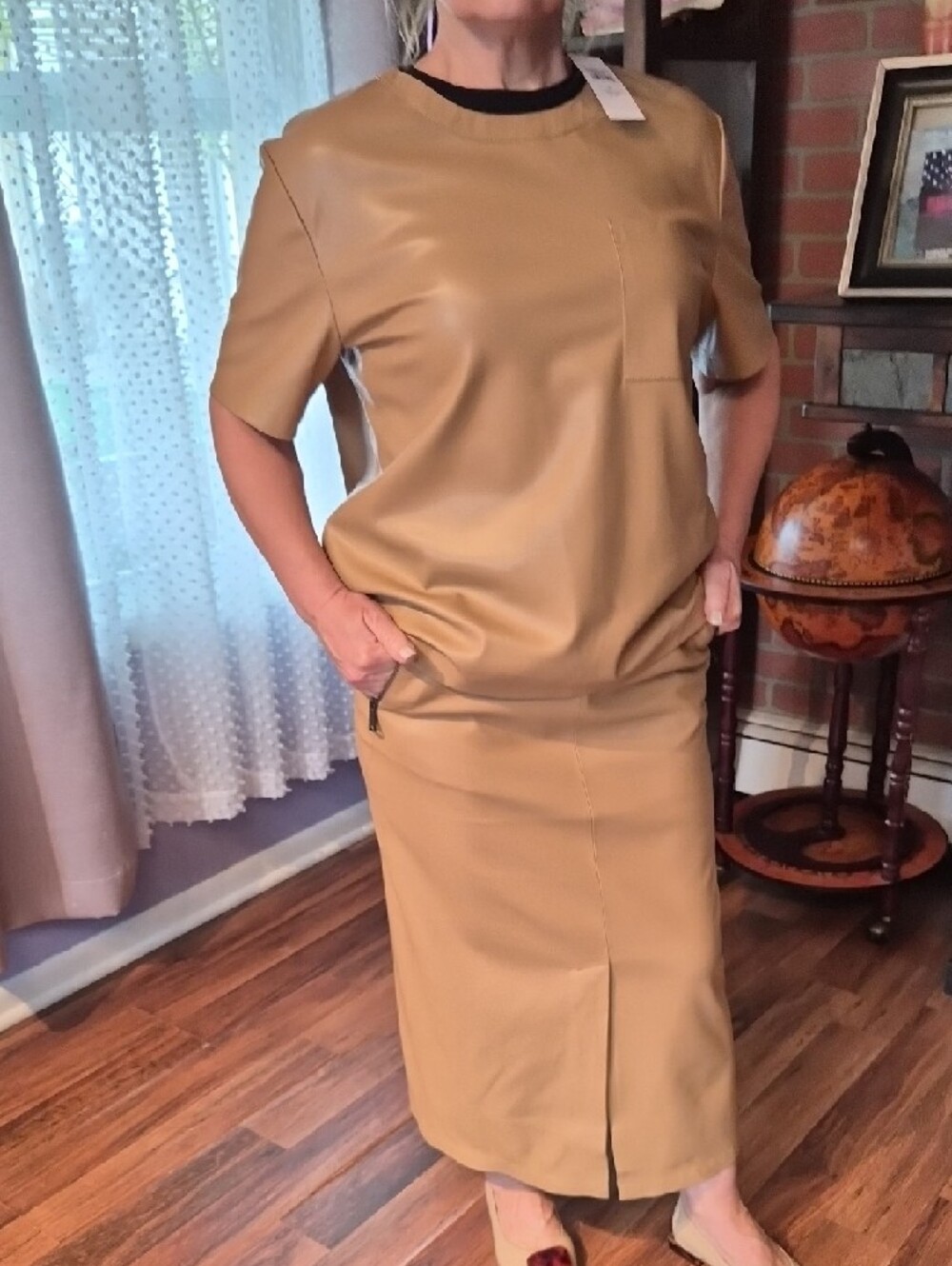 Wilsons Leather Camel Faux Leather Top And A Skirt PTP 21 LENTH 30 waist 15" - Picture 3 of 6